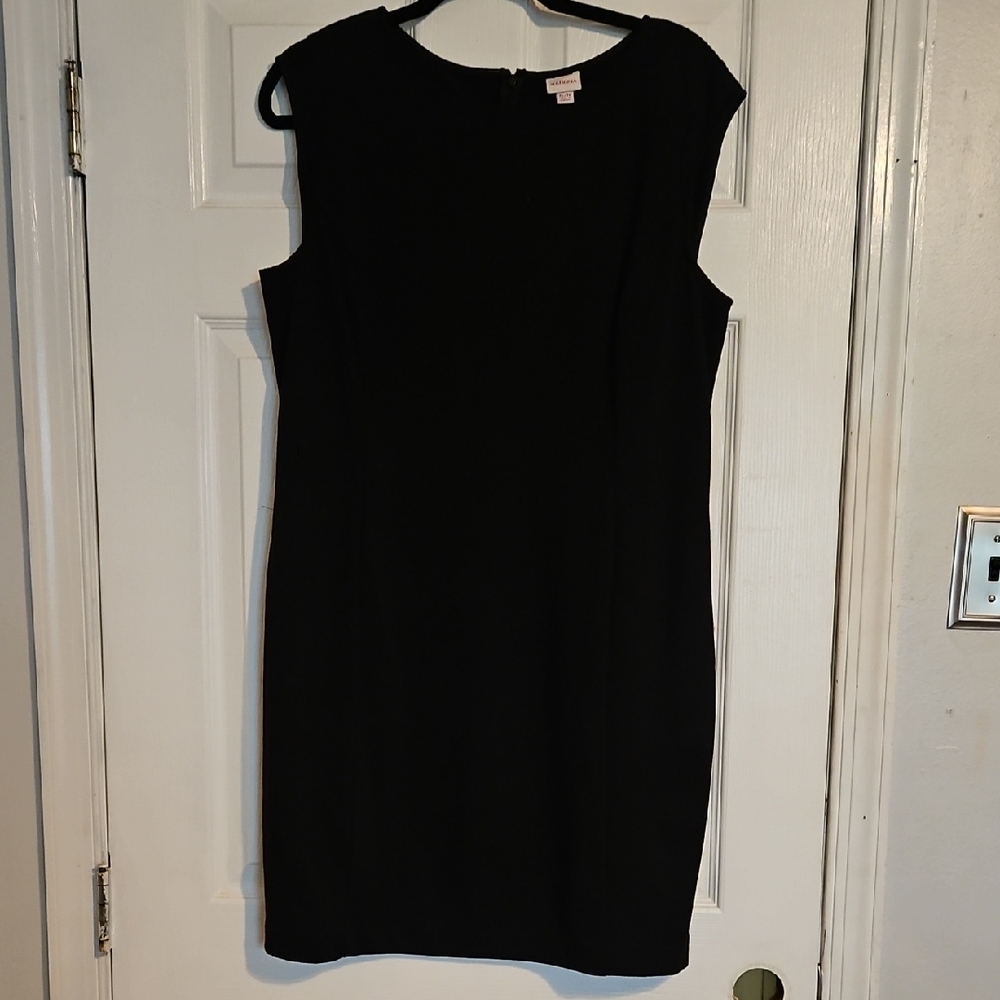 Elegant Black Sleeveless Dress